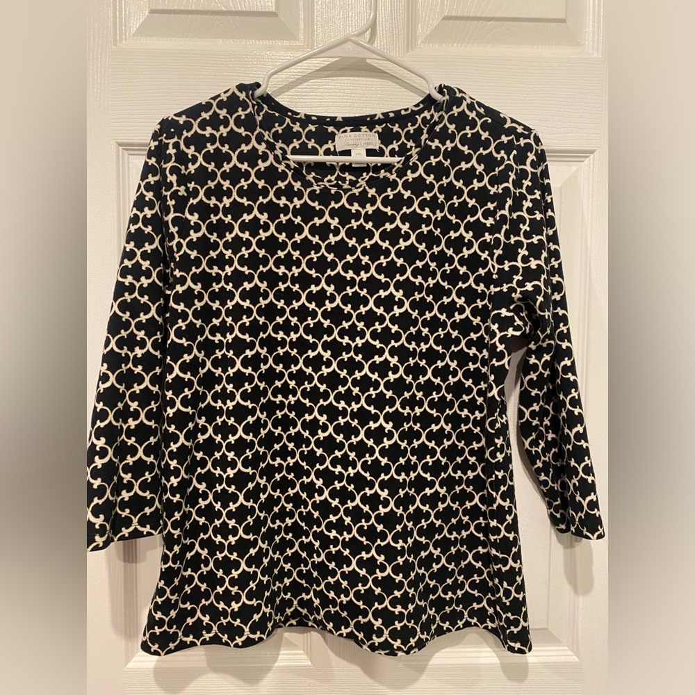 EUC Charter Club Women's Black and Cream Patterned Top